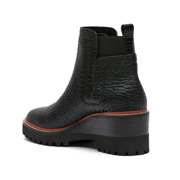 Vince Camuto Dendra Black Leather Wedge Gore Ankle Heeled Boot size 10 - Picture 3 of 9